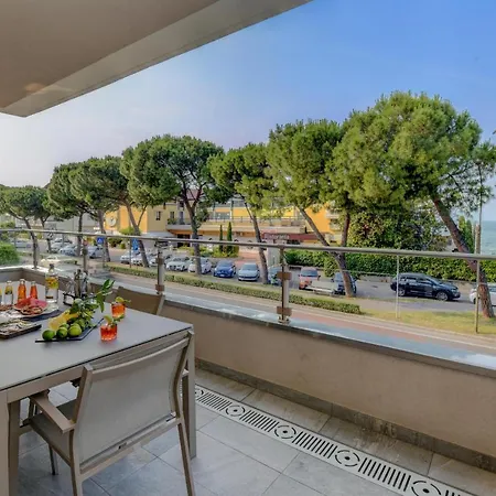 Desenzanoloft Oscar Luxury Apartment Desenzano del Garda