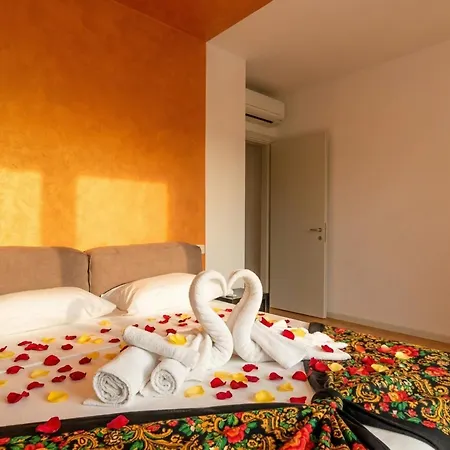 アパート Oscar Luxury Desenzanoloft Official Partner Homes & By Marriott Bonvoy